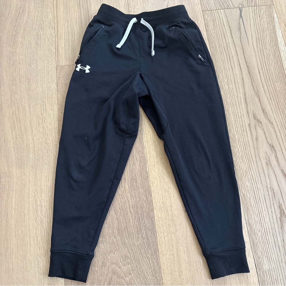 Under armour joggers size small